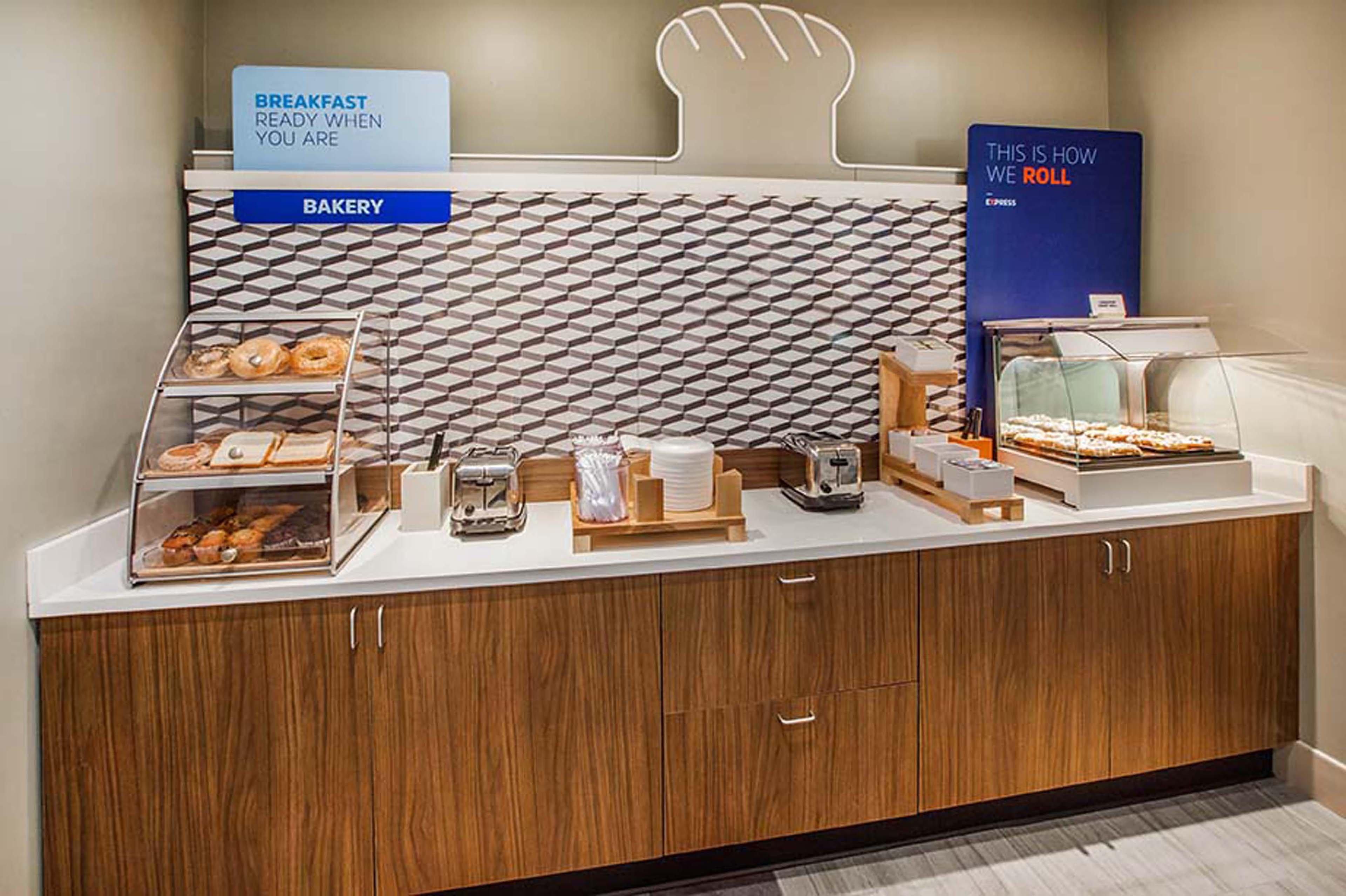 Holiday Inn Express San Diego South - National City By Ihg Ngoại thất bức ảnh