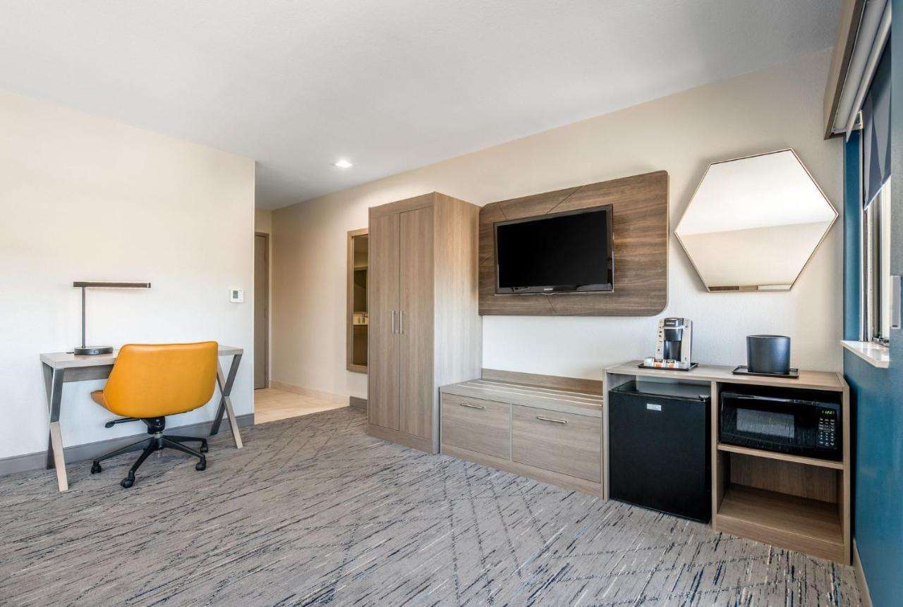 Holiday Inn Express San Diego South - National City By Ihg Ngoại thất bức ảnh