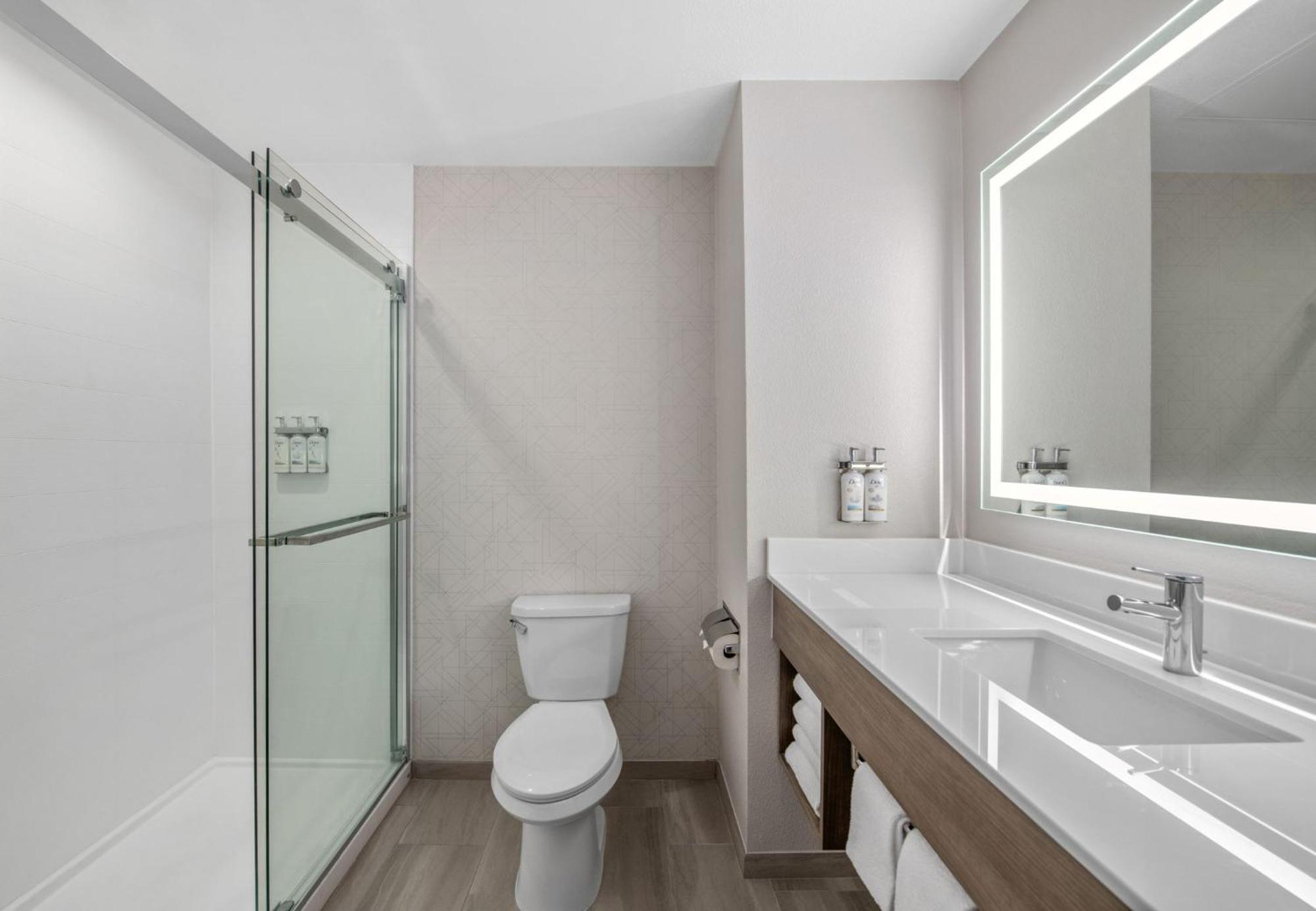 Holiday Inn Express San Diego South - National City By Ihg Ngoại thất bức ảnh