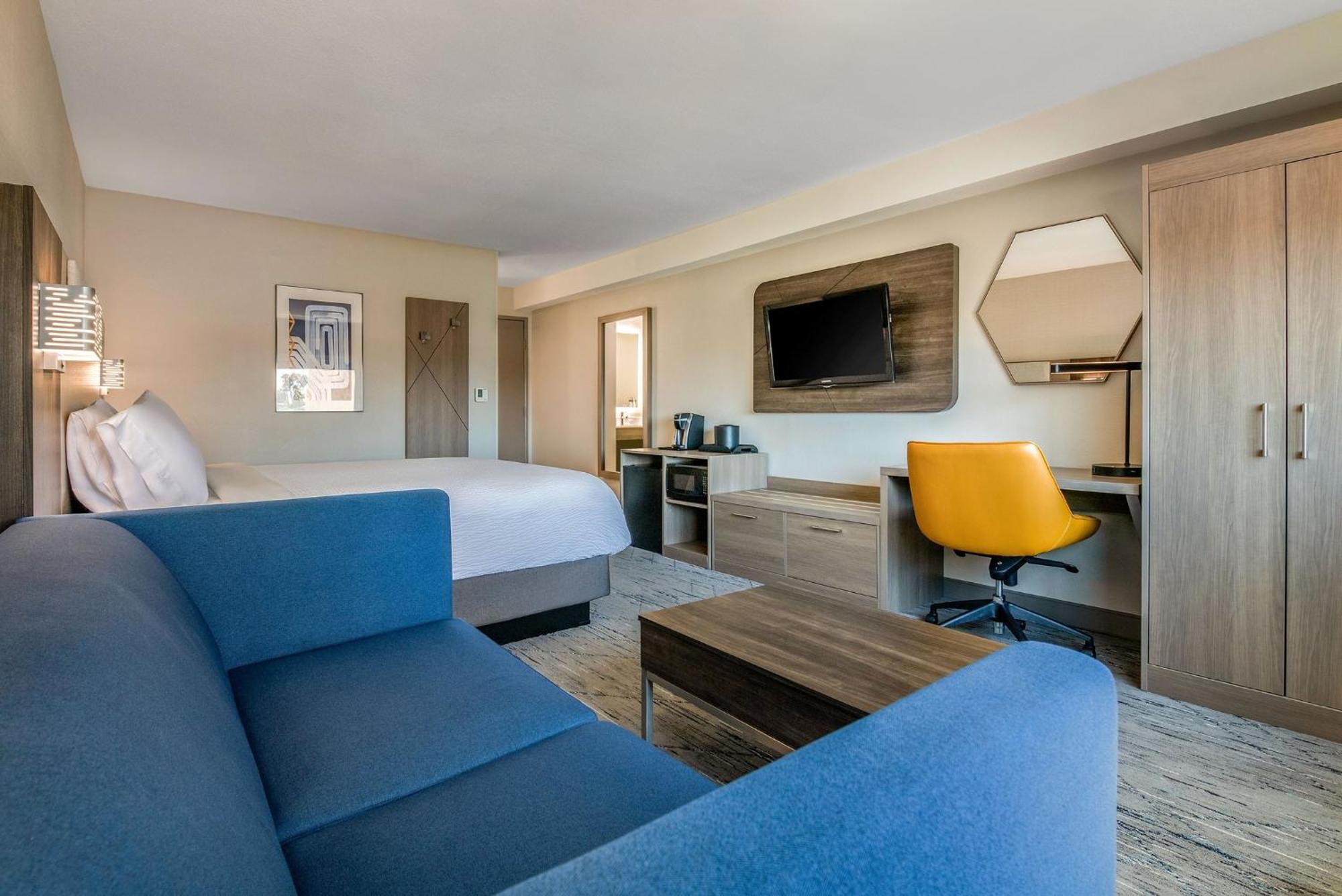 Holiday Inn Express San Diego South - National City By Ihg Ngoại thất bức ảnh