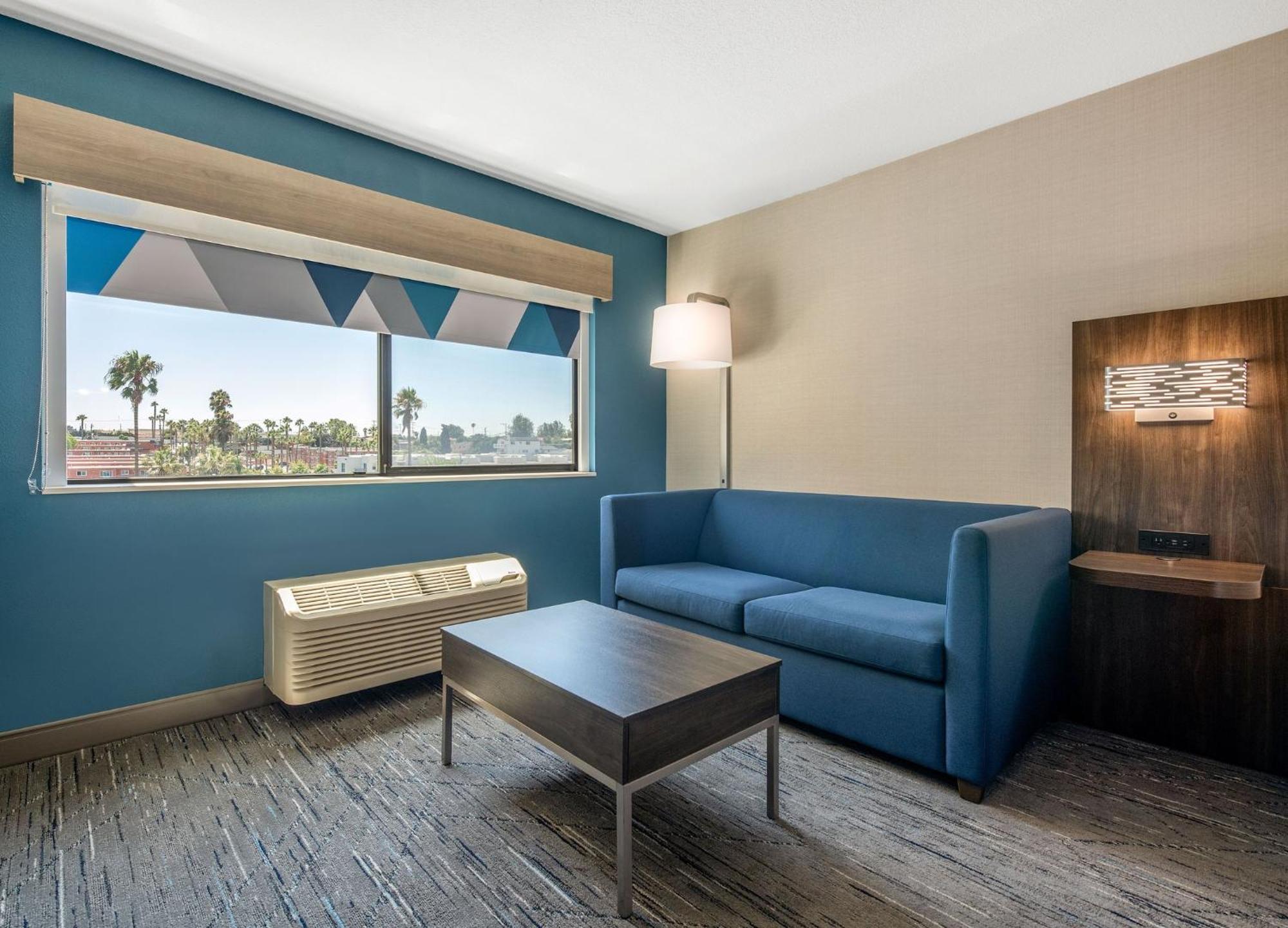 Holiday Inn Express San Diego South - National City By Ihg Ngoại thất bức ảnh