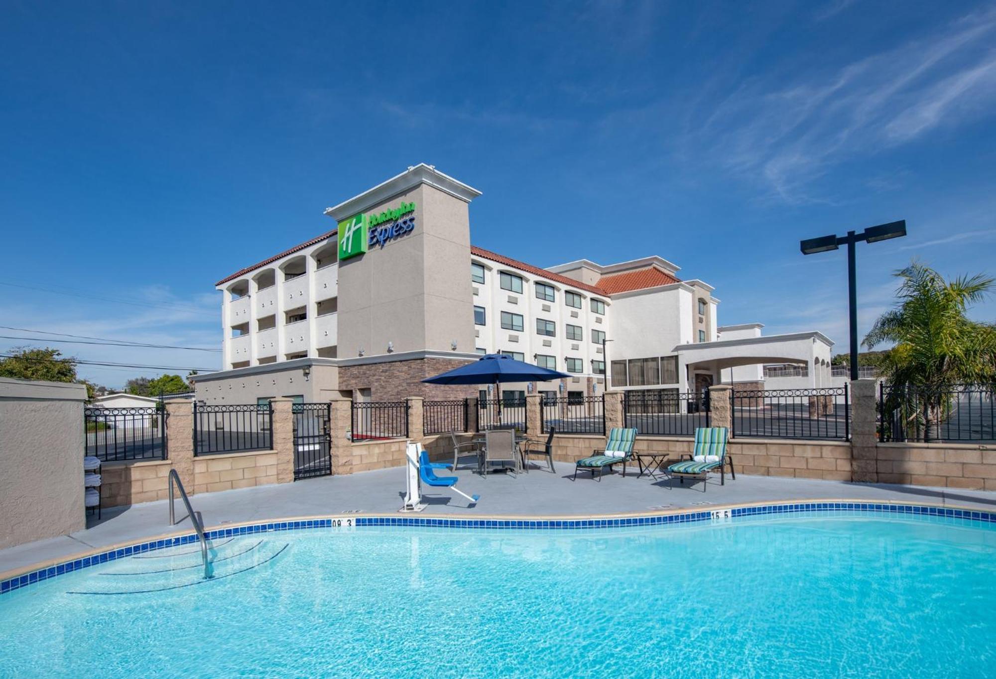 Holiday Inn Express San Diego South - National City By Ihg Ngoại thất bức ảnh