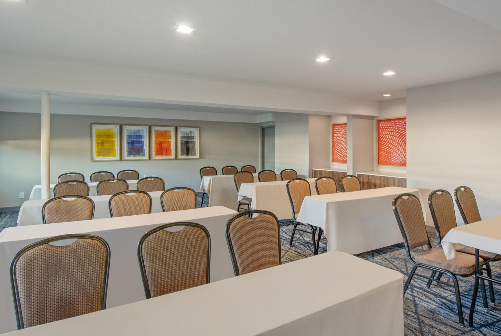 Holiday Inn Express San Diego South - National City By Ihg Ngoại thất bức ảnh