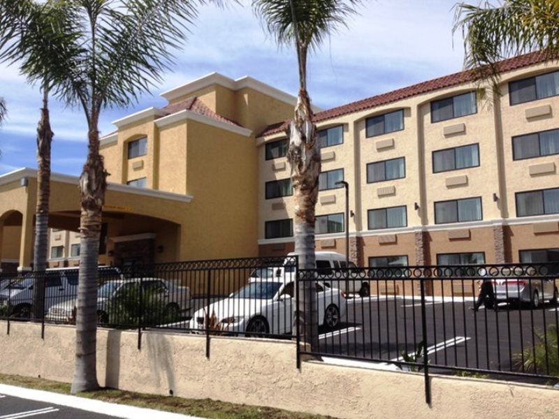 Holiday Inn Express San Diego South - National City By Ihg Ngoại thất bức ảnh